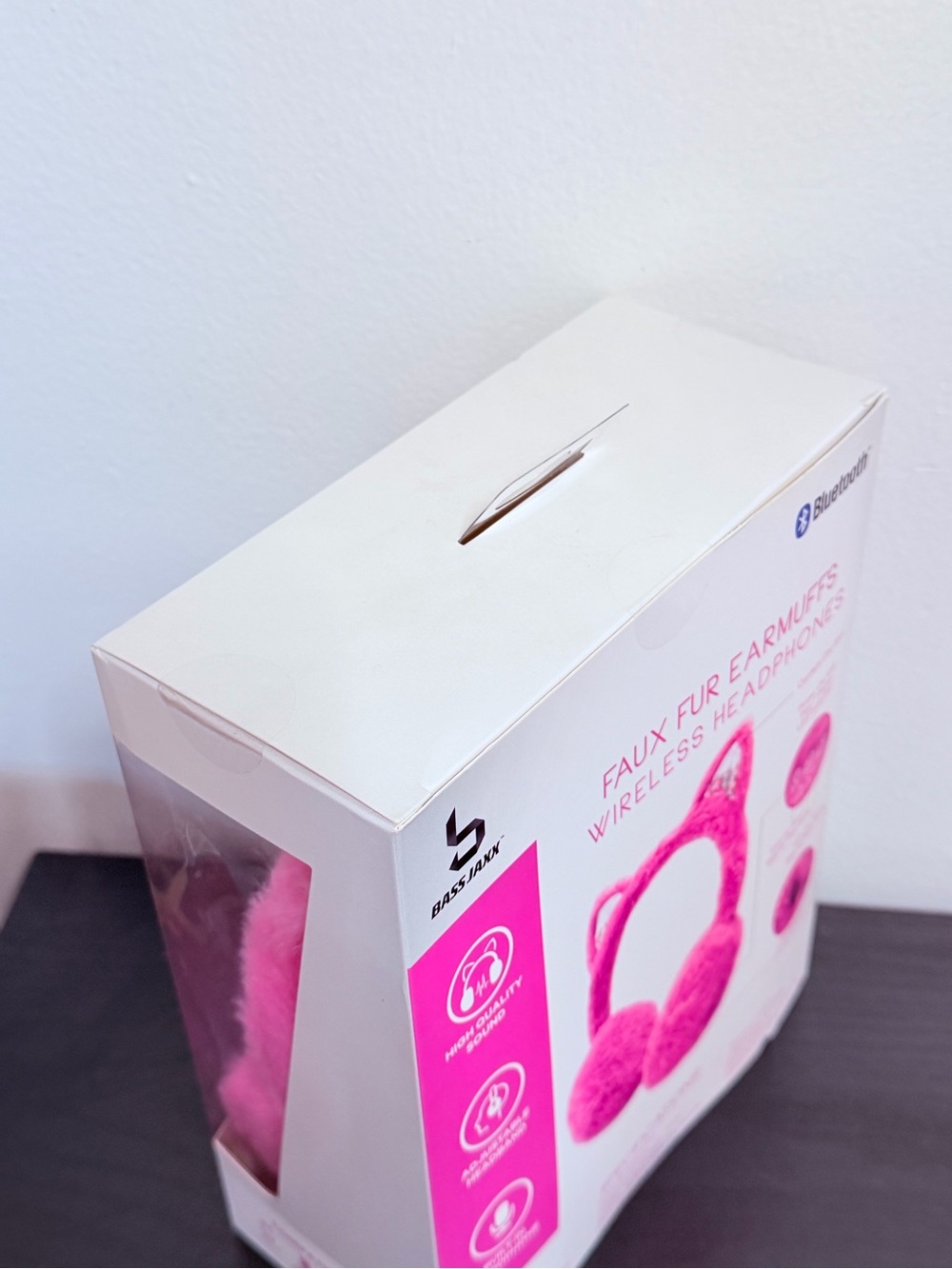 Bass Jaxx Pink Faux Fur Wireless Earmuff Headphones NWT - Picture 5 of 6